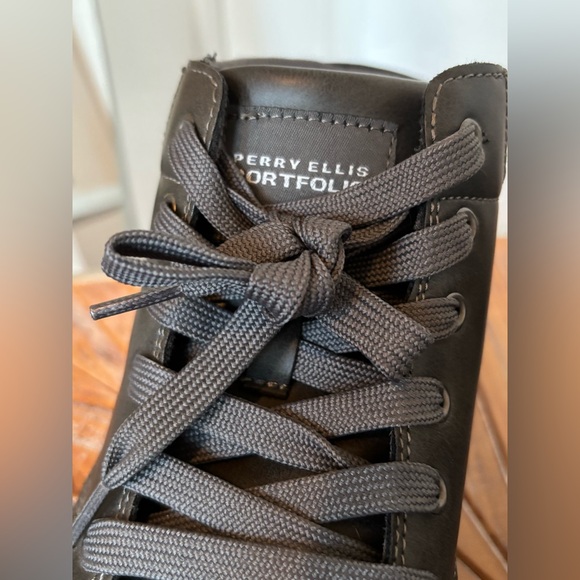 NWOT Perry Ellis Portfolio Men's Black High-Top Sneakers in Size 11 - Picture 6 of 11